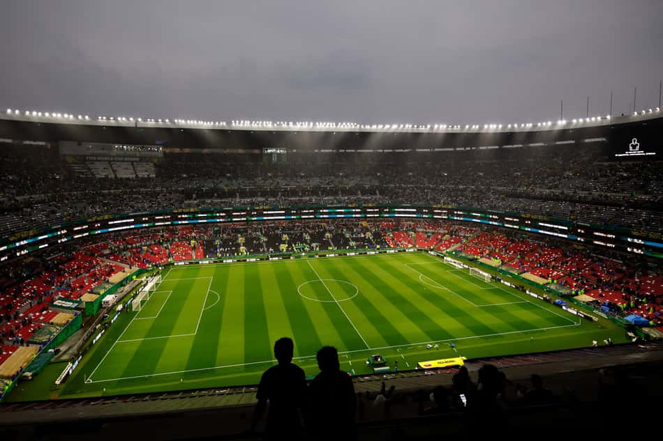 A partida entre México e Equador foi adidada em uma hora