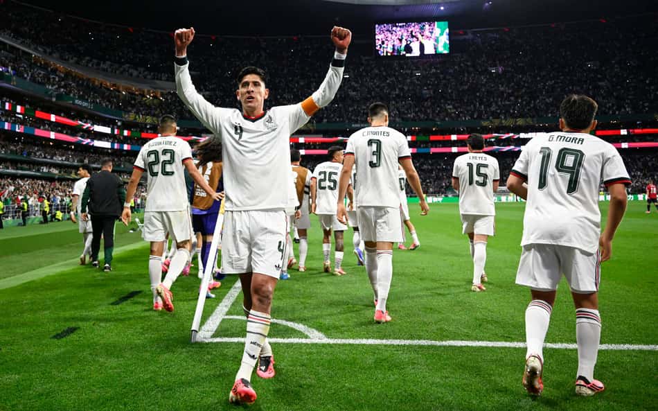 O México venceu a Tchéquia por 3 a 0 e seguiu invicta na Copa do Mundo