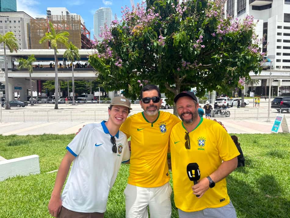 Torcedores do Brasil, membros do MVA, comentam política de preço de ingressos na Copa do Mundo e união de torcidas organizadas em prol da Seleção