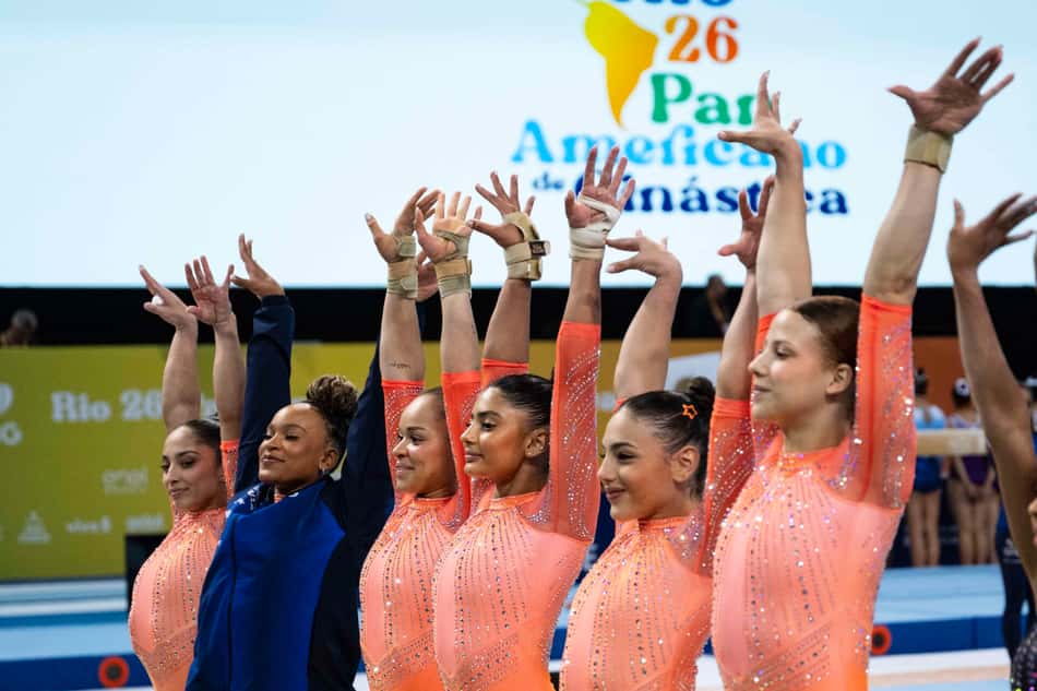 Com Rebeca Andrade, equipe do Brasil no Pan-Americano de Ginástica Artística 2026 (Foto: MeloGym/CBG)