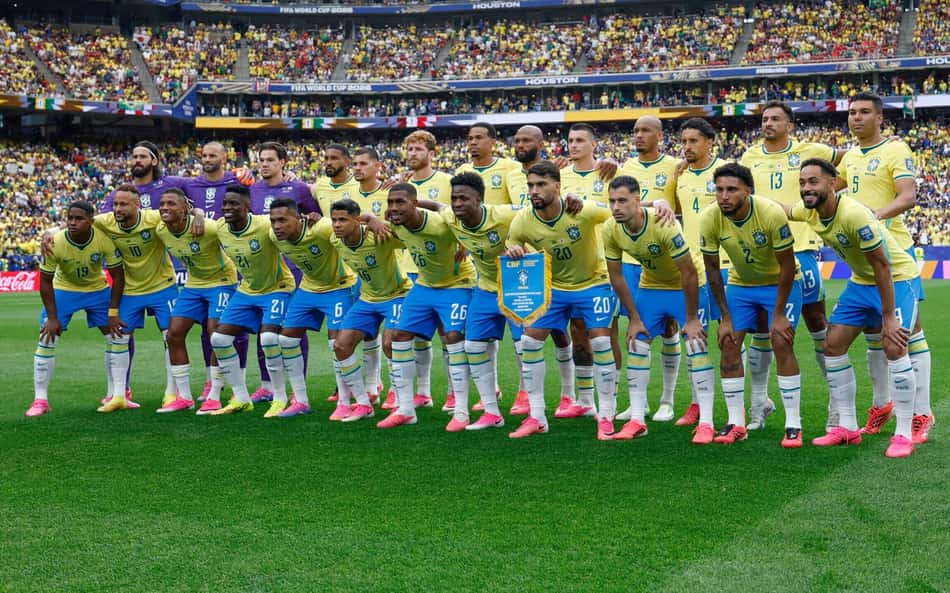 Análise: Brasil de Ancelotti mostra evolução e avança às oitavas