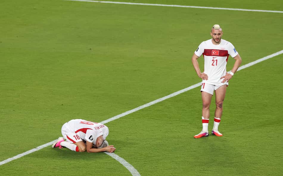 Após derrota para o Paraguai, a Turquia foi eliminada da Copa do Mundo (Foto: Stu Forster/Getty Images/AFP)