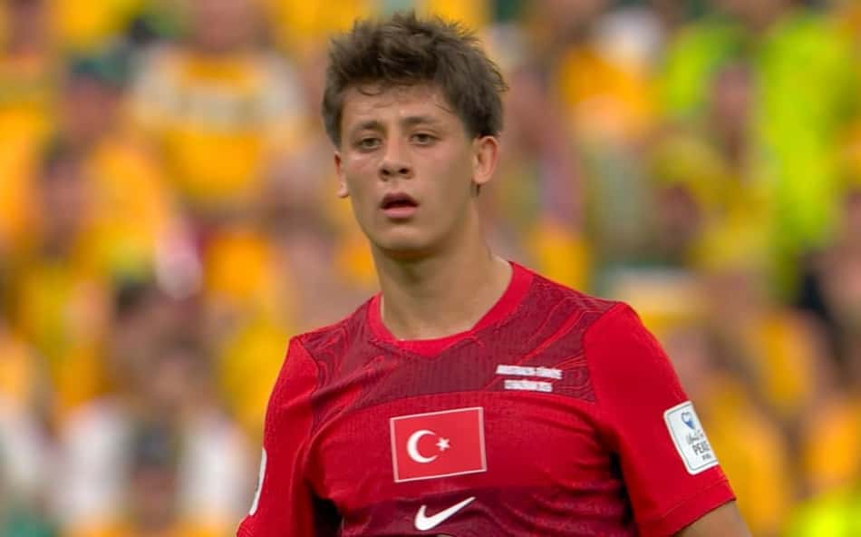 Arda Guler em Austrália x Turquia pela Copa do Mundo