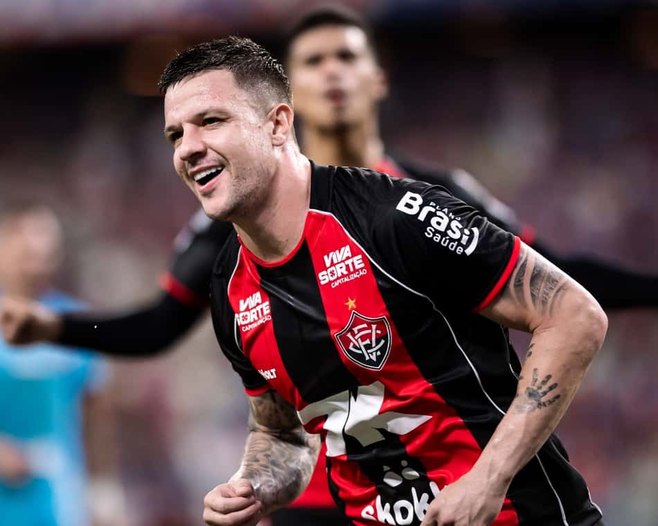 Renato Kayser comemora gol do Vitória sobre o Fortaleza pela final da Copa do Nordeste (Foto: Vanderlene Terto/Zimel Press/Folhapress)Renato Kayser comemora gol do Vitória sobre o Fortaleza pela final da Copa do Nordeste (Foto: Vanderlene Terto/Zimel Press/Folhapress)