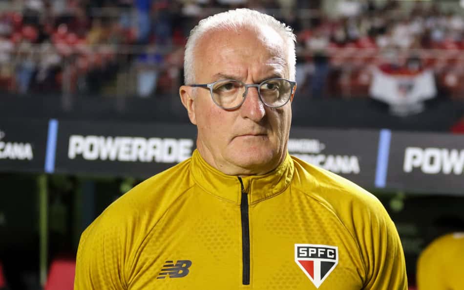 Dorival Jr no comando do São Paulo (Foto: Theo Daolio/Ekobanpress/Folhapress).