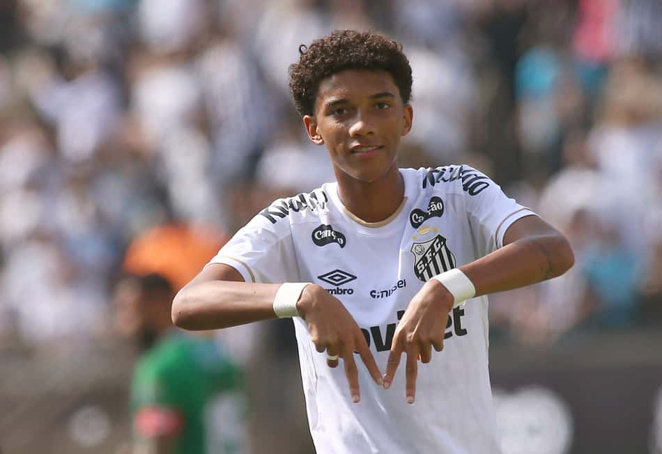 Robinho Jr. inicia a segunda temporada no profissional. (Foto: Agif/Folhapress)