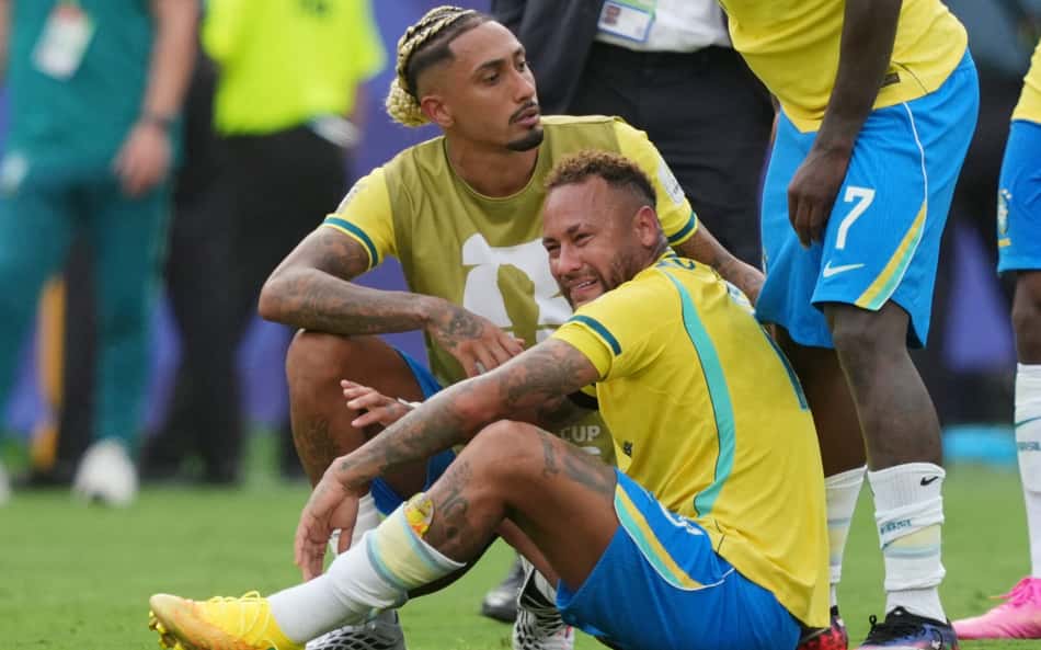 Neymar se emociona após eliminação da Seleção na Copa do Mundo