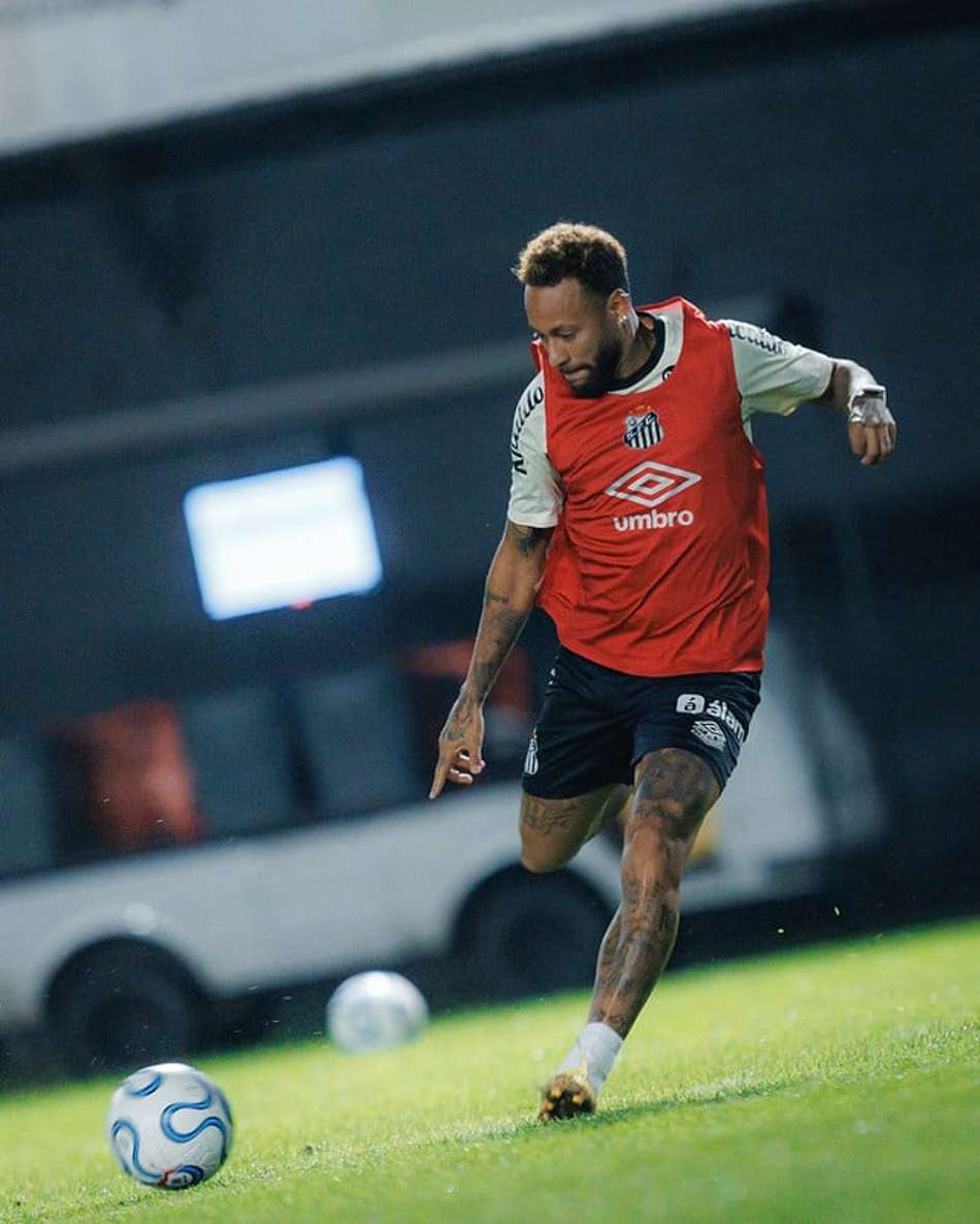 Neymar foi relacionado para duelo do Santos diante da UCV. (Foto: Raul Baretta/ Santos FC)