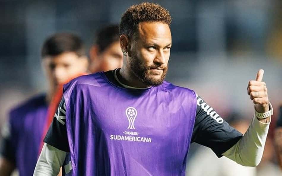 Neymar durante arquecimento do jogo do Santos pela Sul-Amerciana. (Foto: Raul Baretta/ Santos FC)