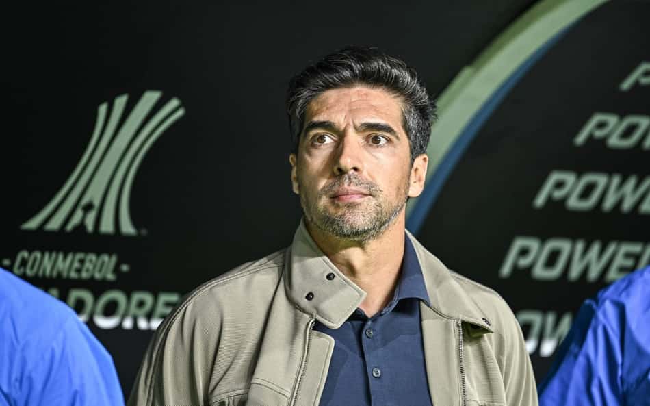 Palmeiras muda esquema e tem Flaco e Roque no banco; veja escalação