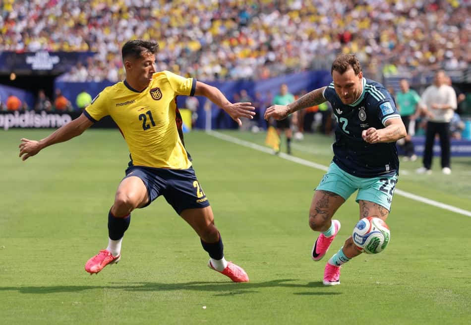 Alan Franco, do Equador e do Atlético-MG, em campo contra a Alemanha