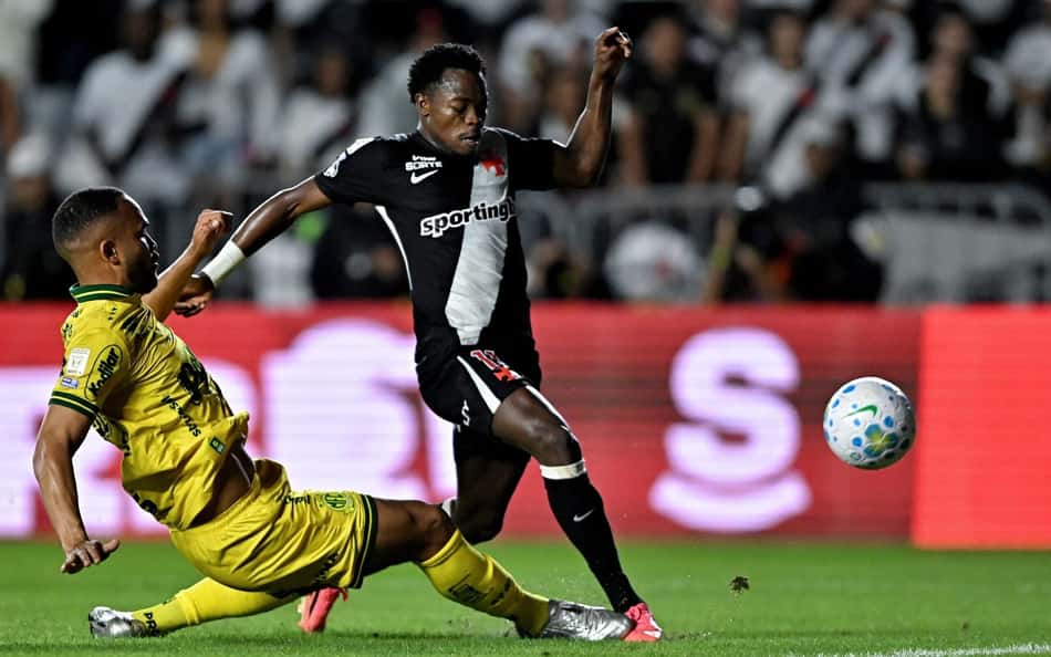 Andres Gomez em ação em Vasco x Mirassol