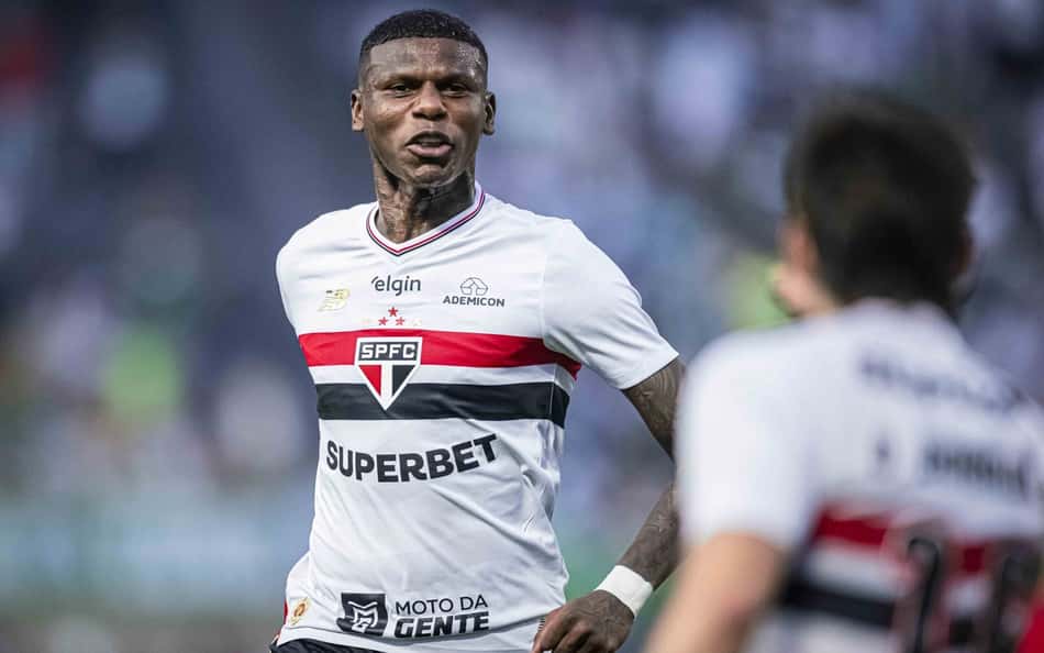 Arboleda tem apoio psicológico após retorno ao São Paulo
