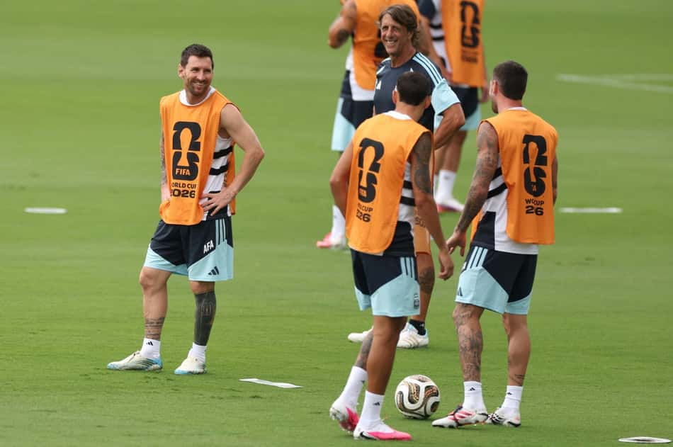 Jogadores da Argentina em treino antes da decisão contra a Inglaterra