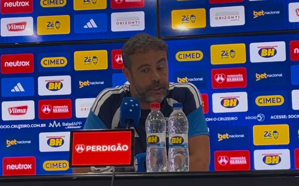 Artur Jorge dá entrevista coletiva