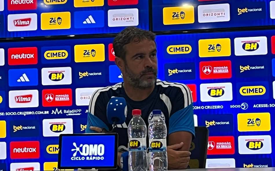 Artur Jorge avalia que Cruzeiro manteve identidade em 'jogo de preparação'