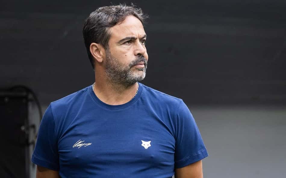Artur Jorge diz que faltou eficácia ao Cruzeiro diante do Grêmio