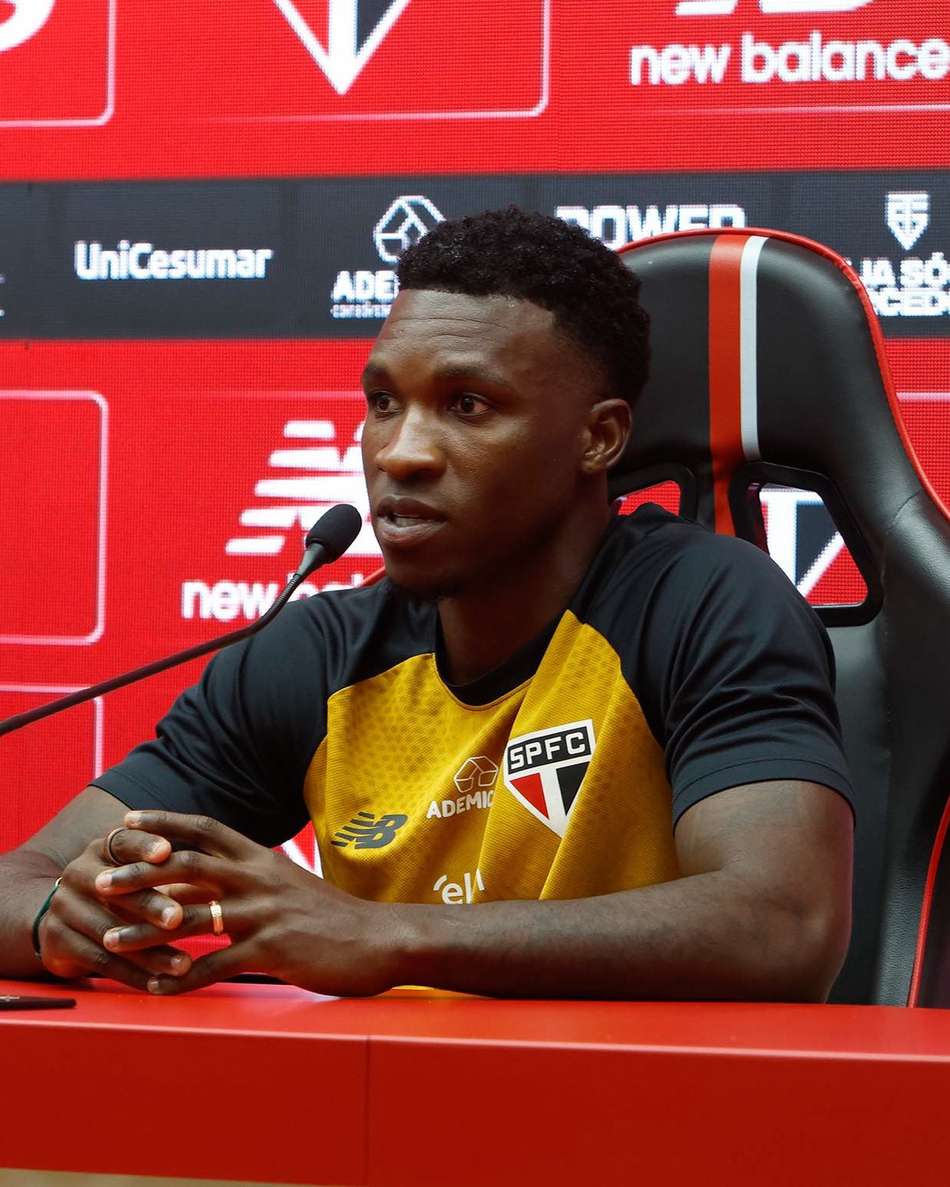 Buta em coletiva