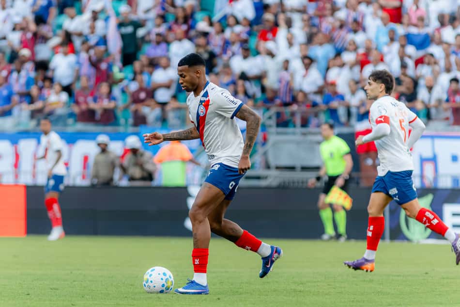 Jean Lucas durante Bahia x Corinthians no Brasileirão