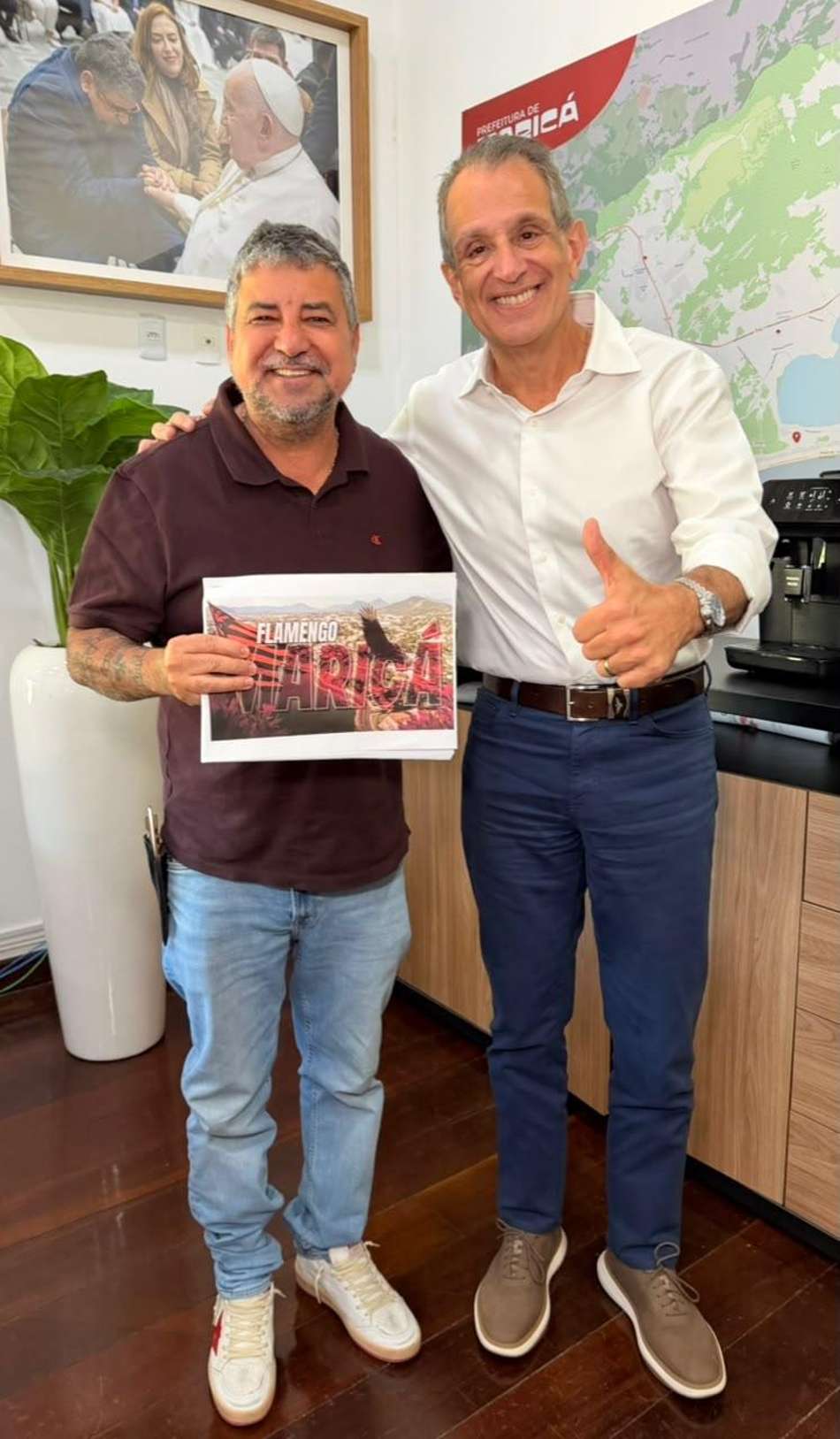 Presidente do Flamengo, Bap lado a lado com o prefeito de Maricá, o Quaquá