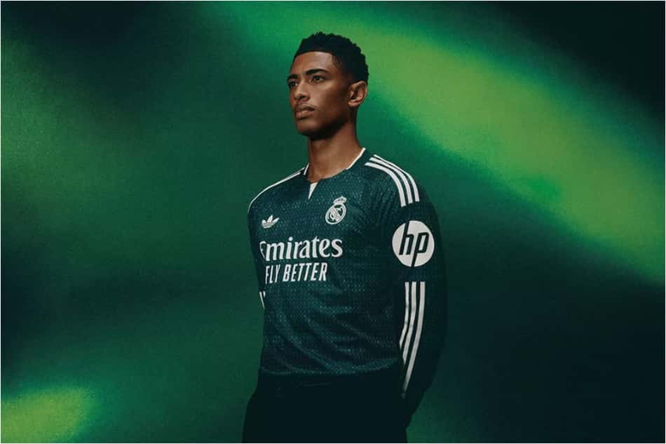 Bellingham usando o novo uniforme do Real Madrid