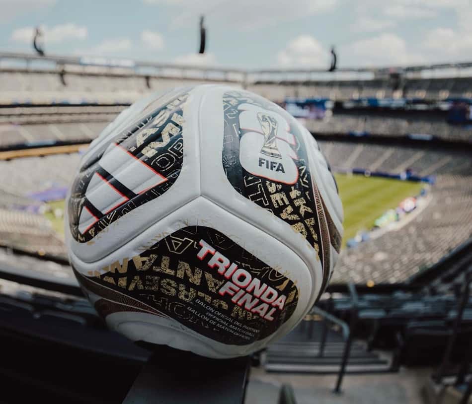 Bola da final da copa (reprodução Fifa)