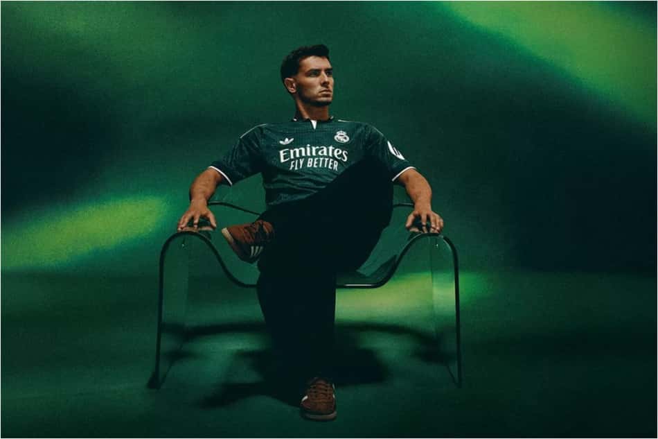 Brahim usando o novo uniforme do Real Madrid