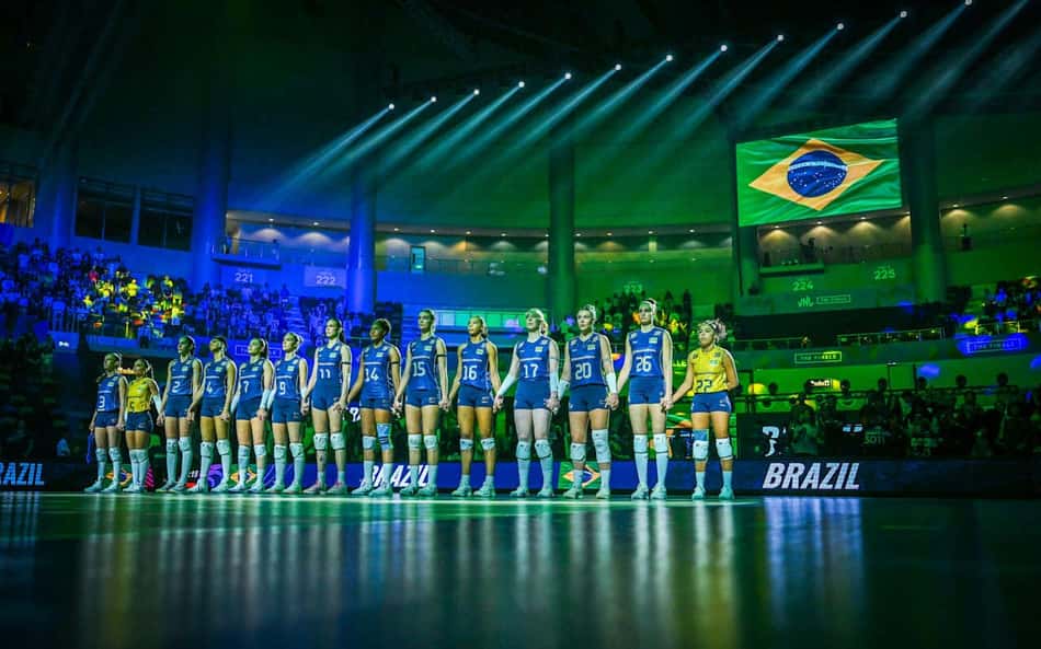 Brasil é vice na VNL feminina (Foto: Divulgação; Volleyball World)