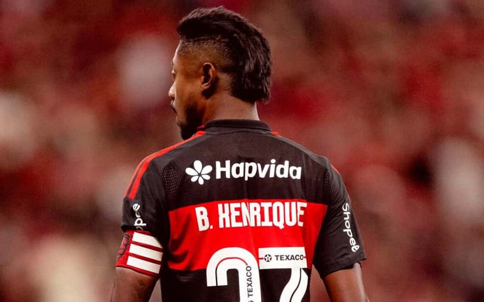 Bruno Henrique celebra golaço e destaca força do Flamengo após vitória contra o Olimpia