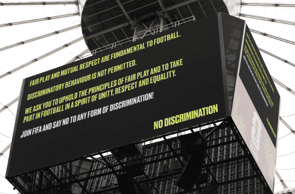 Campanha da Fifa contra discriminação veiculada nos estádios da Copa do Mundo (Foto: Divulgação Fifa)