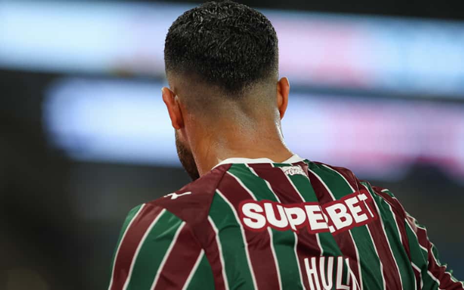 Hulk realiza sua estreia pelo Fluminense em amistoso (Foto: LUCAS MERÇON / FLUMINENSE F.C.)