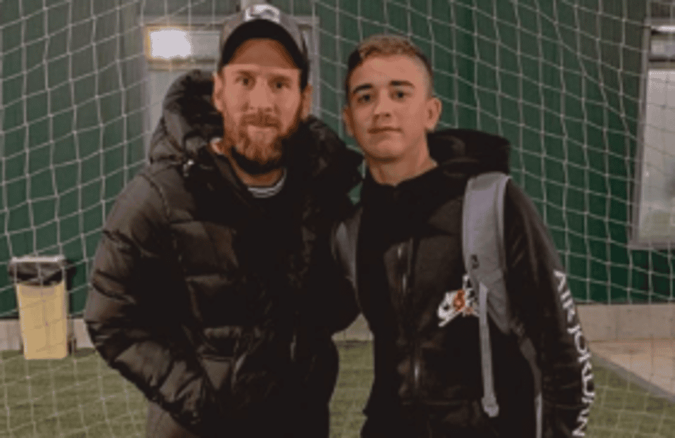 Messi ao lado de Gavi (Foto: Reprodução)