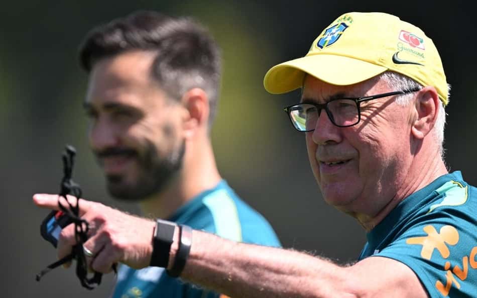 Novo ciclo: jovens que atuam no exterior podem receber primeira chance com Ancelotti