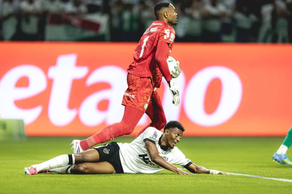 Cassierra em Palmeiras x Atlético (Foto: Pedro Souza / Atlético)