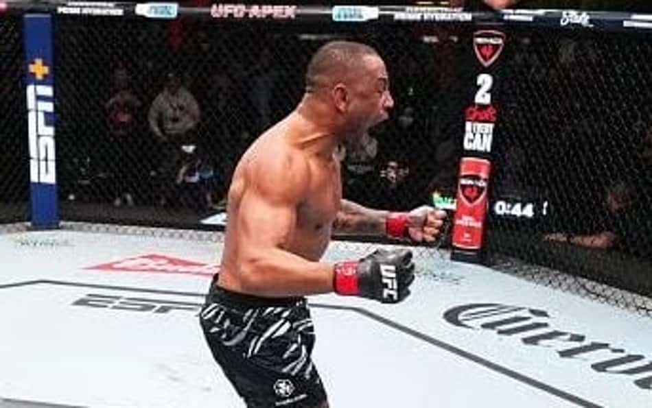 Brasileiro manda recado antes do UFC 329, em Las Vegas: 'Leve'