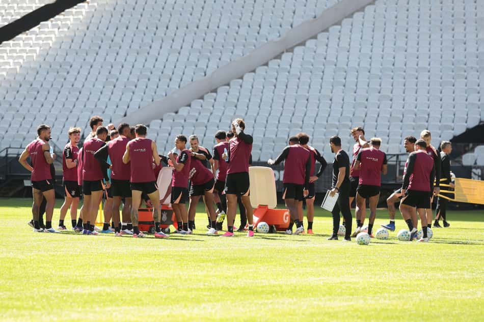 Elenco do Corinthians reunido