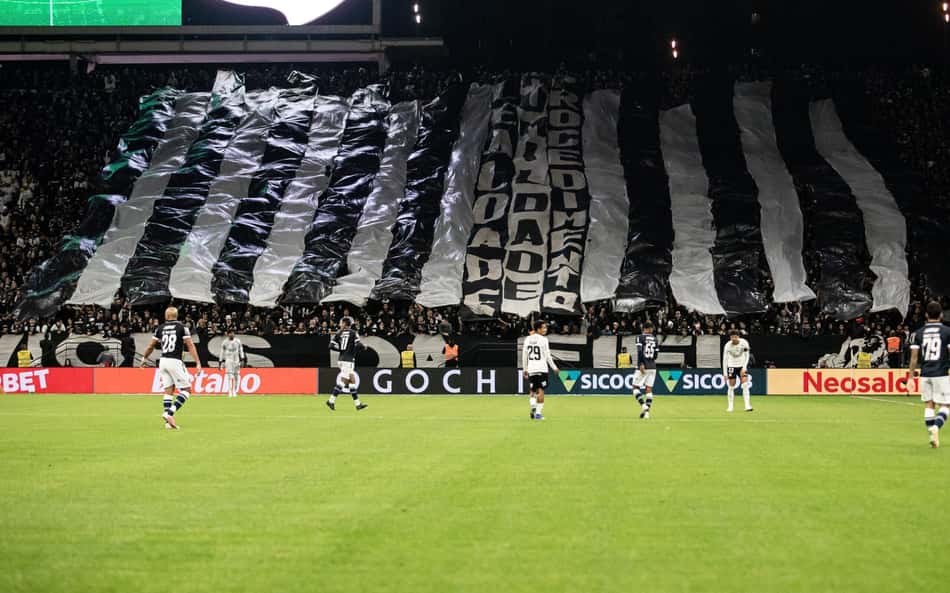 Torcida do Corinthians no confronto