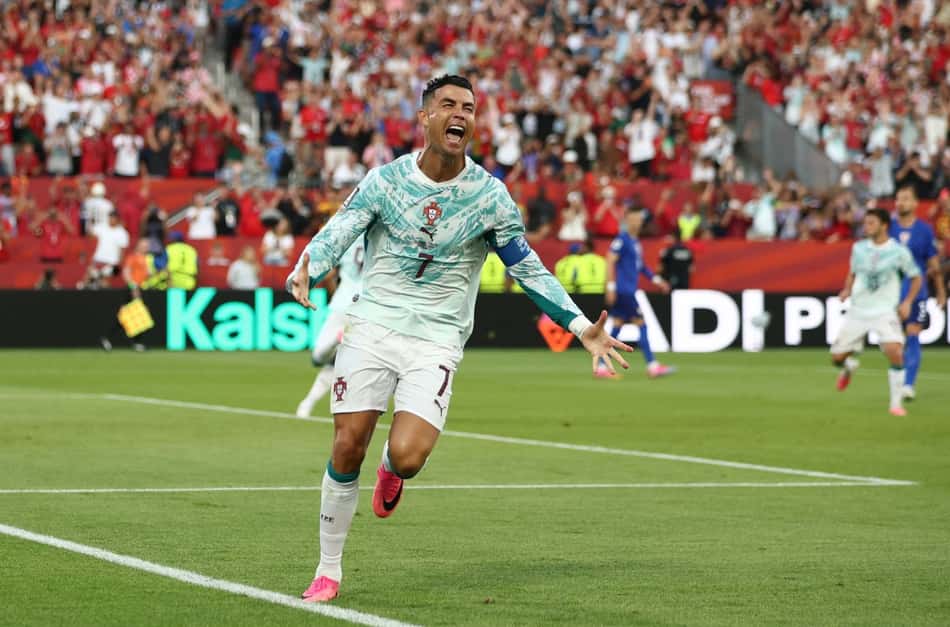 Cristiano Ronaldo comemora gol em Portugal x Croácia