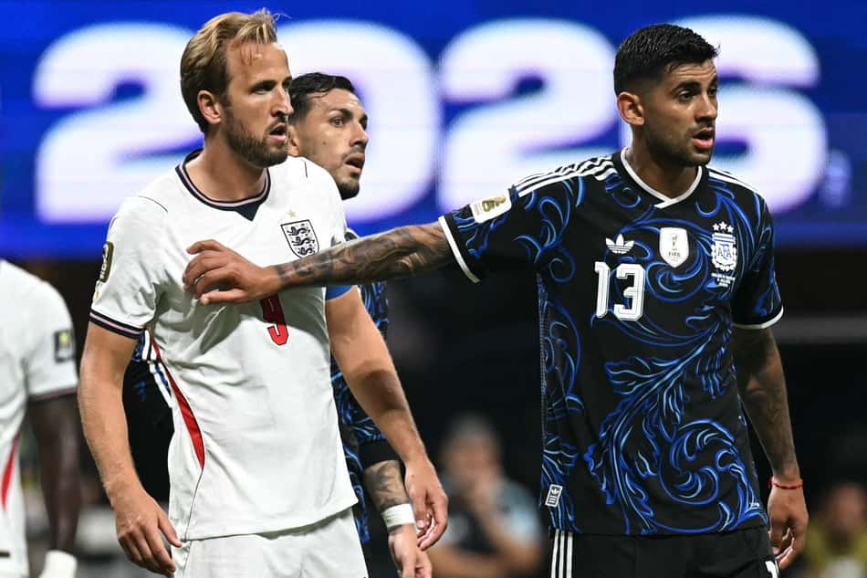 Cuti Romero marca Harry Kane no duelo entre Argentina e Inglaterra na Copa do Mundo