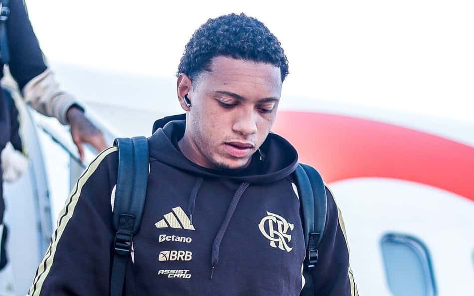 Jogador do Flamengo tem lesão constatada durante intertemporada em Portugal