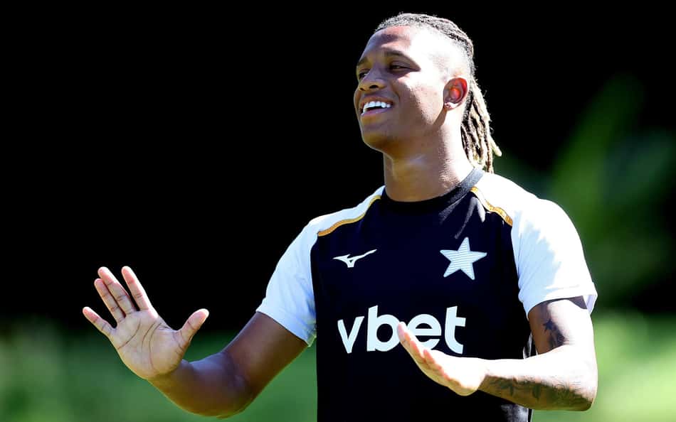 Danilo entra em campo pelo Botafogo e frustra tentativa do Palmeiras