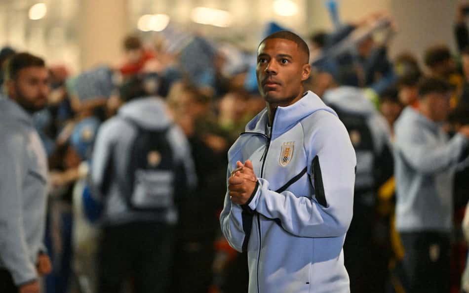 De la Cruz com a camisa do Uruguai