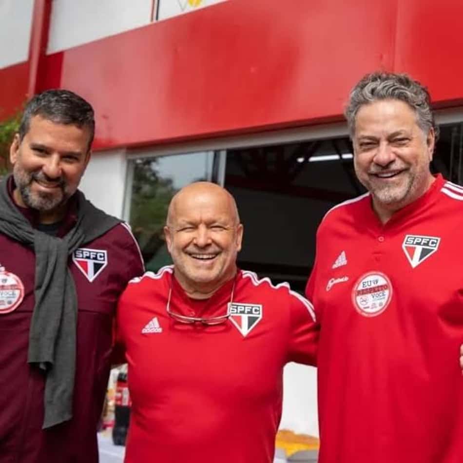 Carlomagno, Dedé e Casares