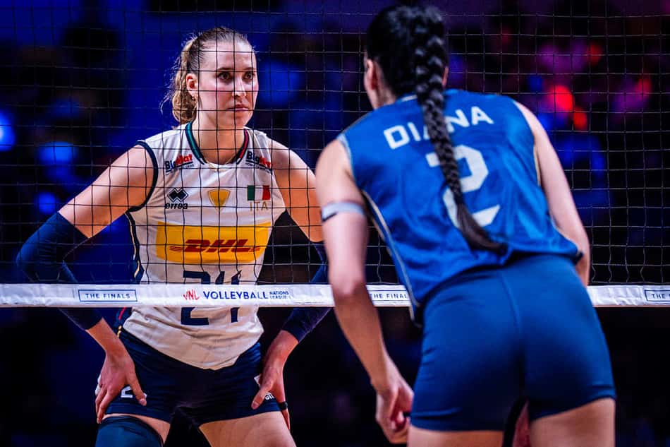 Diana, central do Brasil, na semifinal contra a Itália