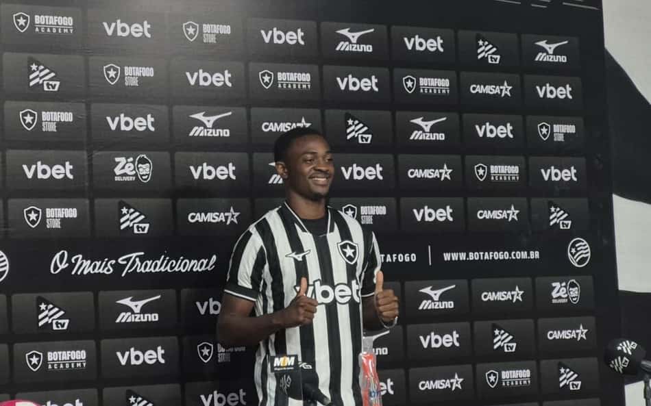 Domingos Andrade é o novo volante do Botafogo