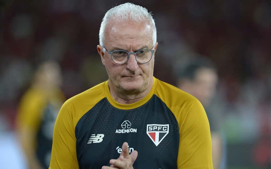 Dorival Jr na partida entre Flamengo e São Paulo