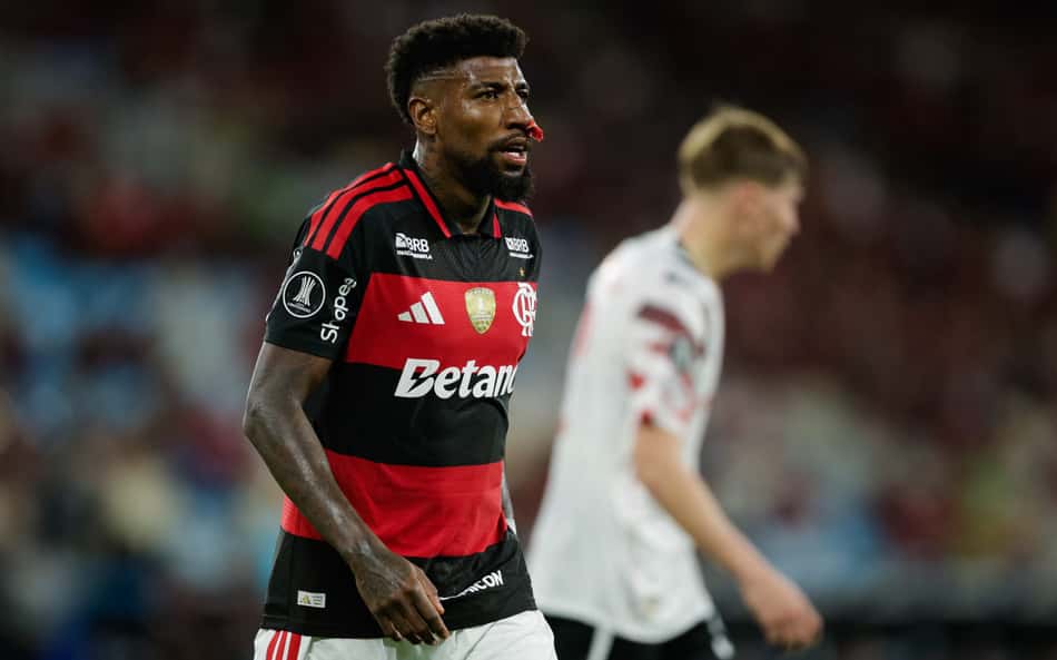 Emerson Royal comenta proposta do Aston Villa e garante foco no Flamengo