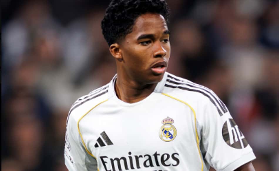 Endrick com a camisa do Real Madrid