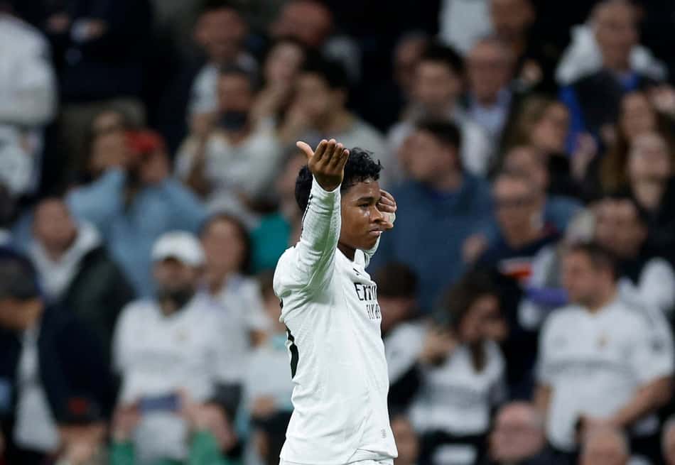 Endrick comemora golaço marcado pelo Real Madrid contra a Real Sociedad, pela Copa do Rei