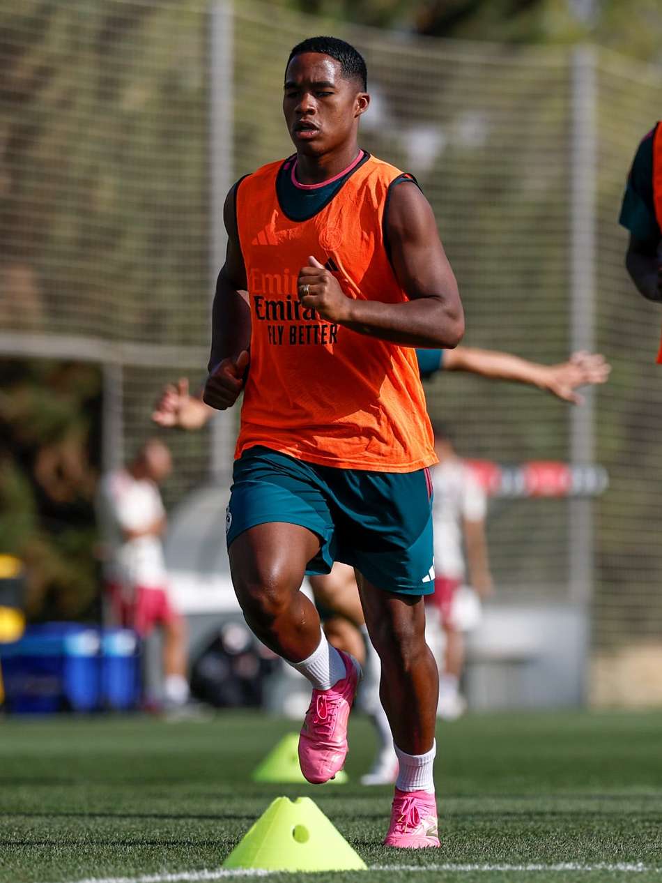 Endrick em treino do Real Madrid durante a pré-temporada de 2026-2027